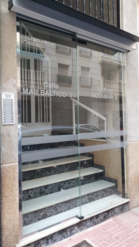 Puerta automatica de cristal para edificios